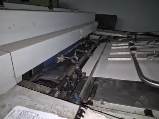 УФ лакировка SBL Hcuf-35