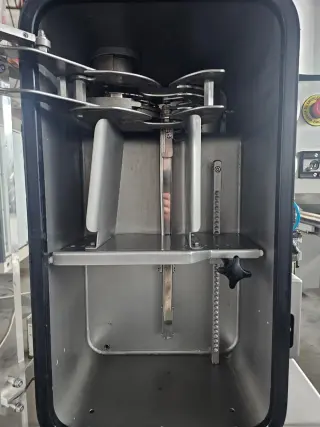 Клипсатор автомат вакуумный Helvac H18
