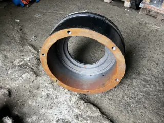 Стакан левый СМ-16д 220-2-6-0