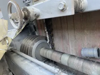 Станок для нарезки мозаики