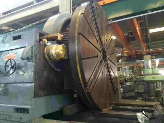 Тяжелый токарный станок CRAVEN 4100х12000 мм