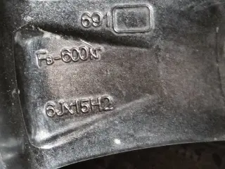Комплект колес R15 (шипованные шины + диски)