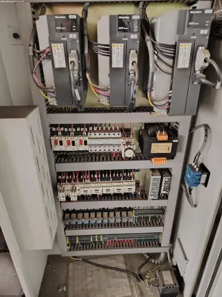 Универсальный фрезерный станок BERNARDO Variomill FU 2000E Servo