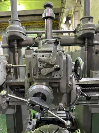 Координатно-расточной станок КР450