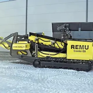 Самоходный грохот-сепаратор REMU Combi E8