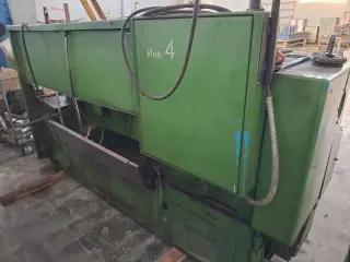 Токарно-винторезный станок 16к20