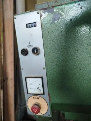 Шлифовальный станок Butfering 1300