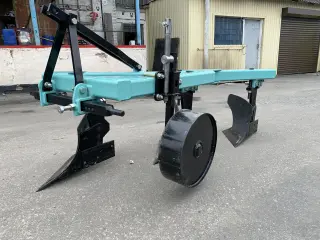 Плуг трехкорпусной навесной ПЛНМ-3-35 OGR