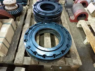 Крышка щеки 104910200110 дробилки СМД-110