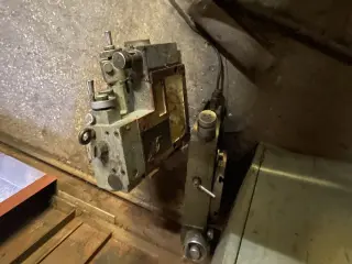 Продаю координатно-шлифовальный станок 32К83СФ10