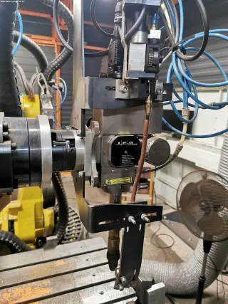 Роботизированная станция для лазерной резки и сварки FANUC M-710iC/70