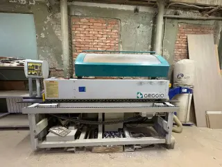 Продам кромкооблицовочный станок Griggio (Италия)