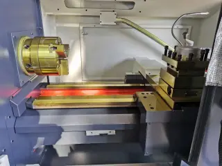 Токарный станок с ЧПУ CK6150
