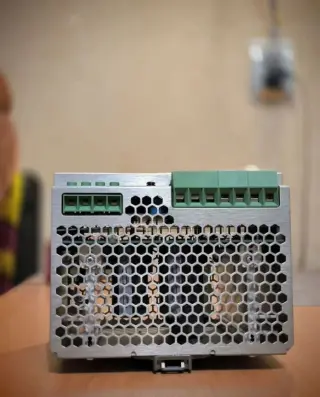 Источник питания PHOENIX CONTACT PC-3x400-500AC/24DC/20