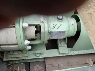 Нефтяной насос C.D.R. TMM 32.13 с хранения