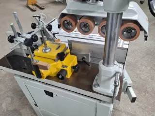 Фрезерный станок по дереву Rojek FSN 300A с кареткой