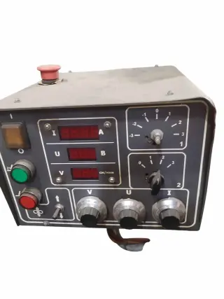самоходный сварочный трактор АДФ-1000