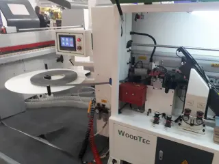 Автоматический кромкооблицовочный станок WOODTEC Compact