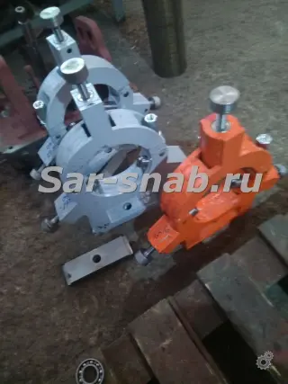 Люнет стальной неподвижный сварной