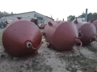 Сборник нержавеющая сталь 4 м3, конусное дно, паровая рубашка