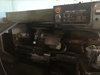 Станок токарный с ЧПУ 16Б16Т1С1