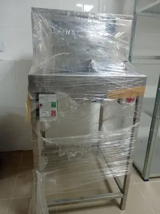 Установка мойки для банок