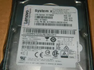 Жесткий диск Lenovo 900GB 10K SAS 6Gb/s 2.5" HDD (FRU 81Y9651)