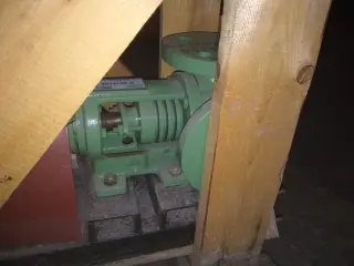 насос шестеренный R 40 G1BF+Y