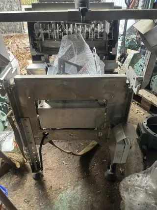Автоматический упаковщик яиц Farm Packer в транспортные лотки