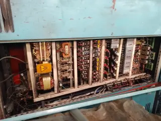 Продольный фрезерно-расточной станок 6М610Ф11