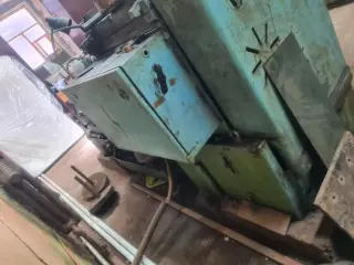 токарный станок