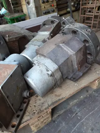 Восьмипозиционная револьверная головка УГ9326
