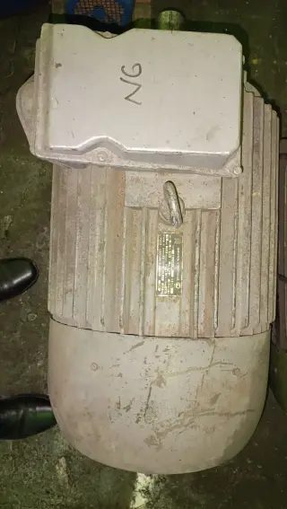 Двигатели 5А225М4,4А225М4,4АМ200L4