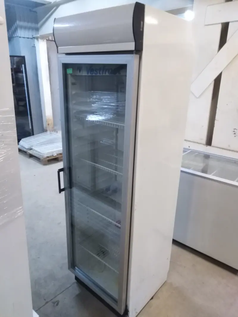 Шкаф холодильный Vestfrost FKG 410