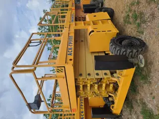 Ножничный дизельный подъёмник Haulotte H18 SX