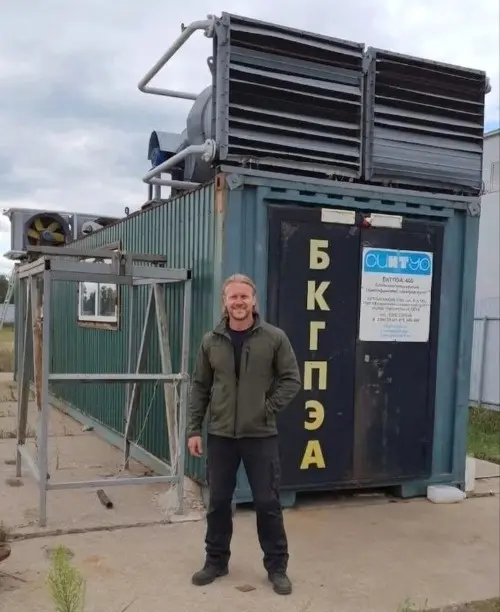 Блочно-контейнерный газопоршневой электроагрегат БКГПЭА-400(200+200)