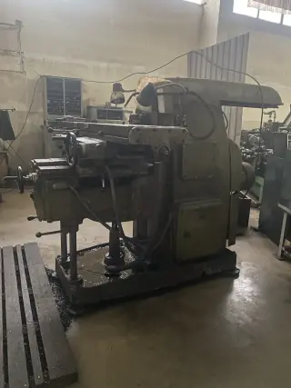 Станок фрезерный 6 М83