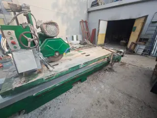 Станок камнерезный
