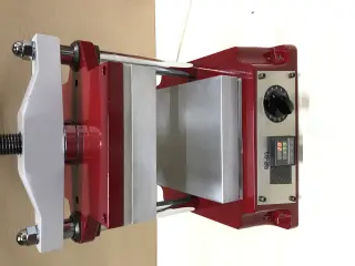 Вулканизатор для пресс форм VP-03, 220в, 1квт