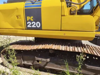 Экскаватор KOMATSU PC220-8MO