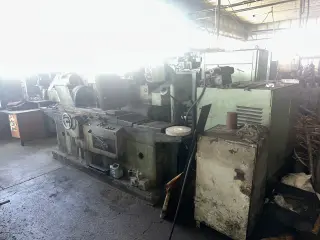 круглошлифовальный станок 3У131В