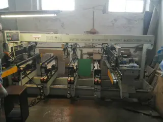 Автоматический шестилинейный сверлильно-присадочный центр NANTONG GUOQUAN BJK130A (130 шпинделей)