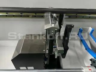 Оптоволоконный лазерный труборез с наклонной головой и автоматической системой погрузки A22-CA/3000 Raycus 5-Axis