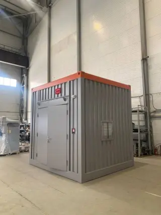 Дизель генератор в контейнере ДВС Lister Petter