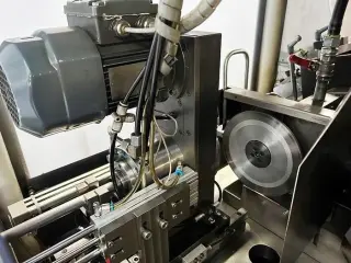 ПРЕЦИЗИОННЫЙ СТАНОК HOFFMANN S-V7