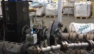немецкую плоскощелевую экструзионную линию Kuhne made in Germany 1991