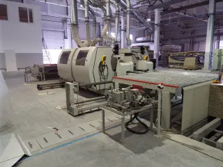 Фрезерный станок для обработки кромок плитных материалов немецкой фирмы Anthon GmbH тип EP 16/16