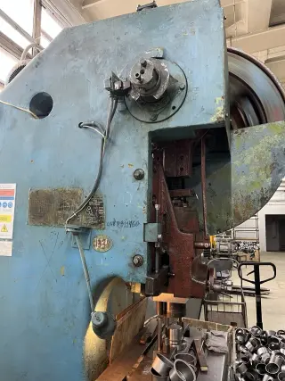 Пресс КЕ 2330