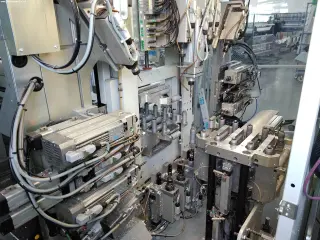 Обрабатывающий центр для профилей FOM INDUSTRIE
