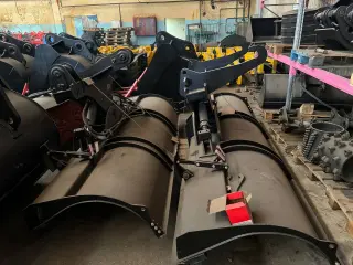 Снежный отвал с гидр. поворотом для Manitou, LonKing, Heli и других